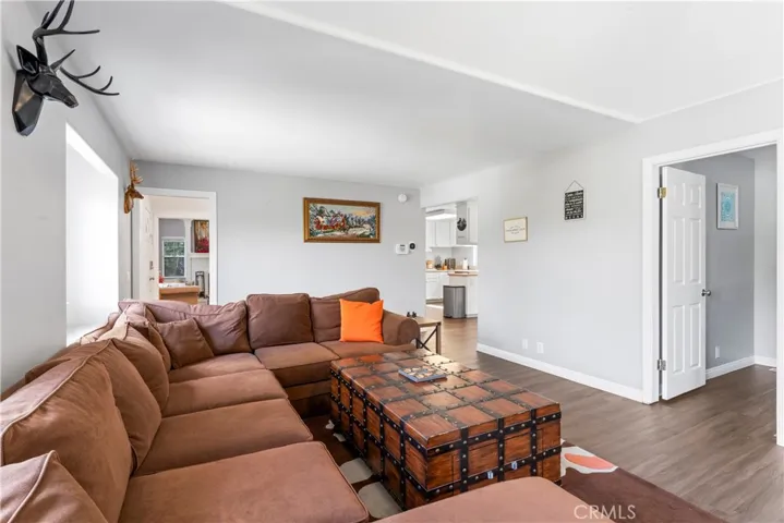 955 Teakwood Drive, Lake Arrowhead, California 92352