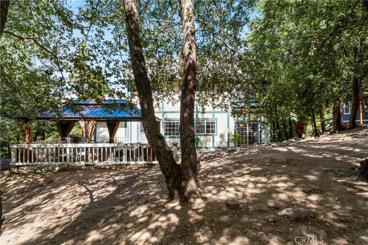 955 Teakwood Drive, Lake Arrowhead, California 92352