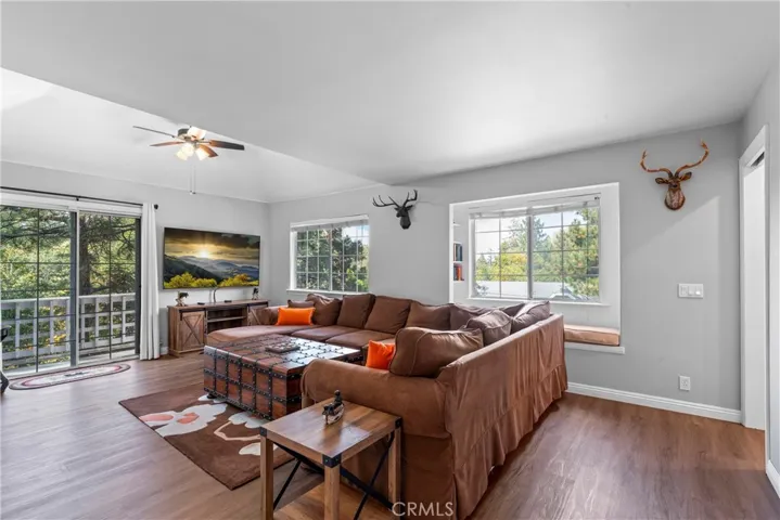 955 Teakwood Drive, Lake Arrowhead, California 92352