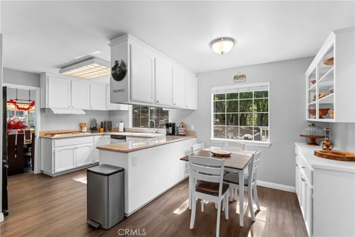 955 Teakwood Drive, Lake Arrowhead, California 92352