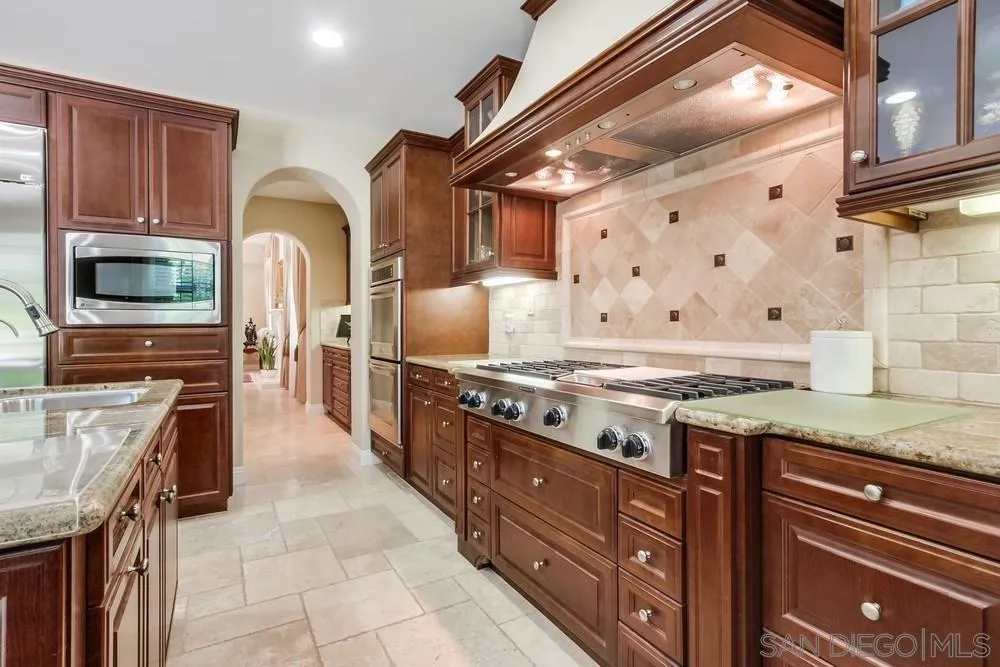 15609 Hayden Lake Place, San Diego, California 92127 home-pic-14