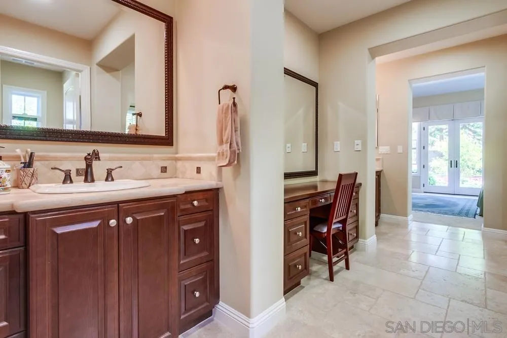 15609 Hayden Lake Place, San Diego, California 92127 home-pic-22