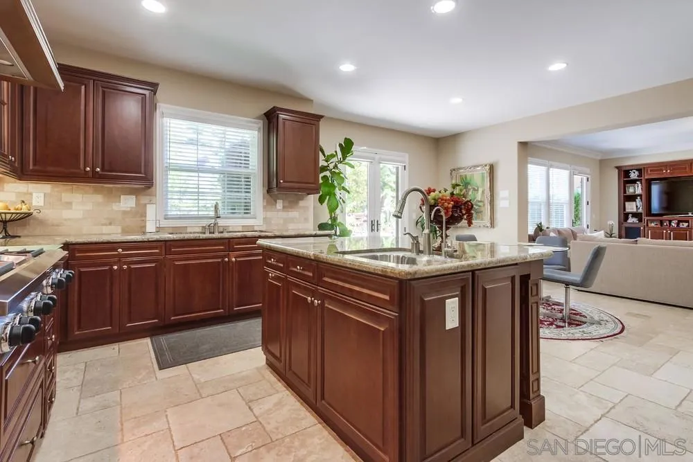 15609 Hayden Lake Place, San Diego, California 92127 home-pic-12