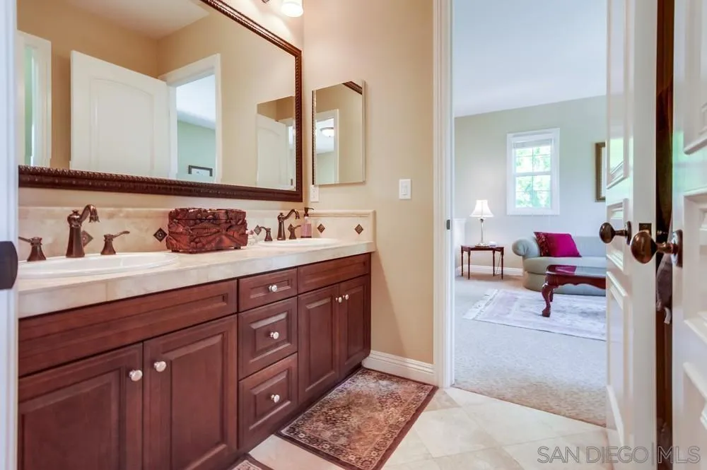 15609 Hayden Lake Place, San Diego, California 92127 home-pic-25