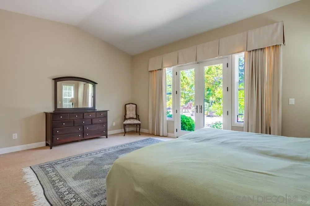 15609 Hayden Lake Place, San Diego, California 92127 home-pic-18