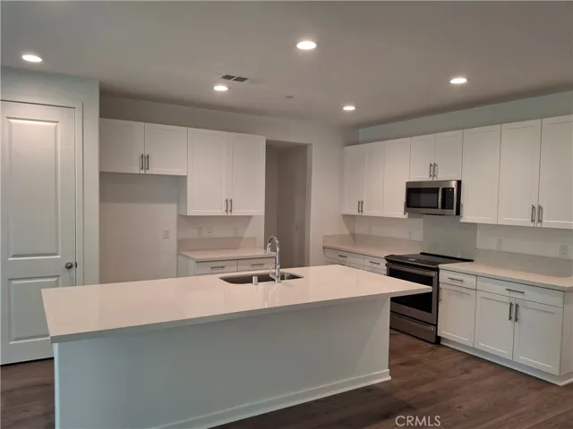 31352 Osage Trail Court, Winchester, California 92596