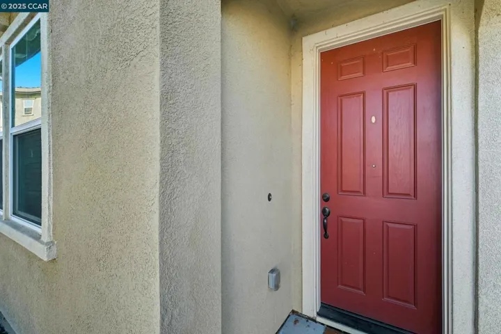 3812 Aircraft Way, Sacramento, California 95834