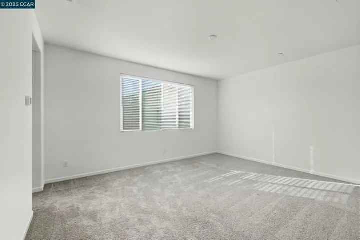 3812 Aircraft Way, Sacramento, California 95834
