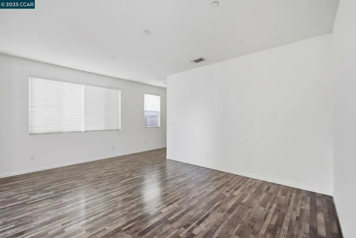 3812 Aircraft Way, Sacramento, California 95834