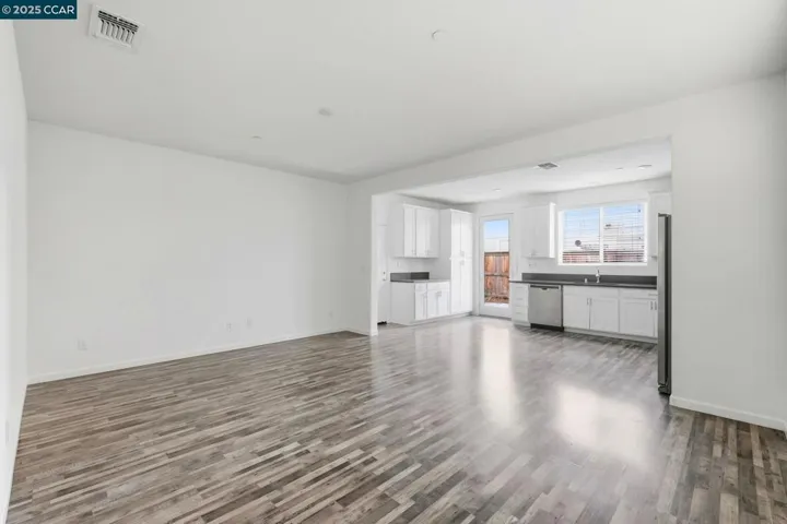 3812 Aircraft Way, Sacramento, California 95834