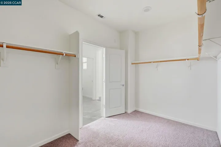 3812 Aircraft Way, Sacramento, California 95834