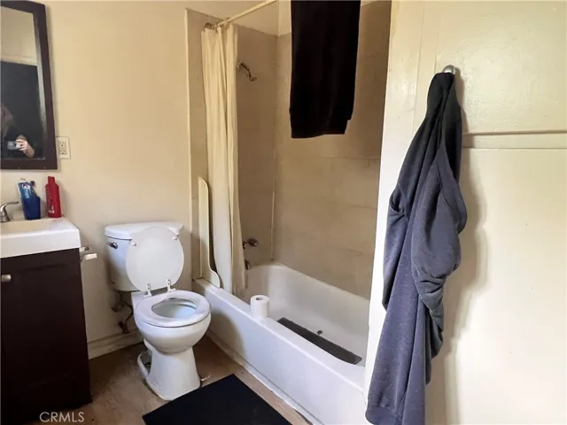 1909 E Wilshire, Fullerton, California 92831