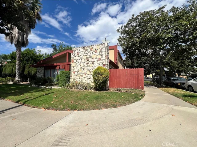 1909 E Wilshire, Fullerton, California 92831