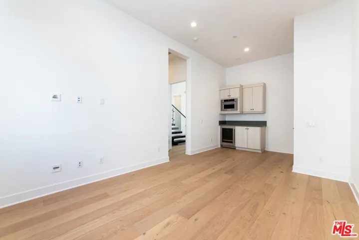 11770 N Hillsborough Lane, Porter Ranch, California 91326