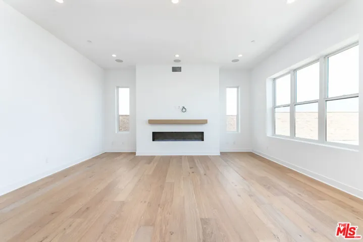 11770 N Hillsborough Lane, Porter Ranch, California 91326