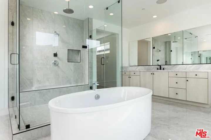 11770 N Hillsborough Lane, Porter Ranch, California 91326