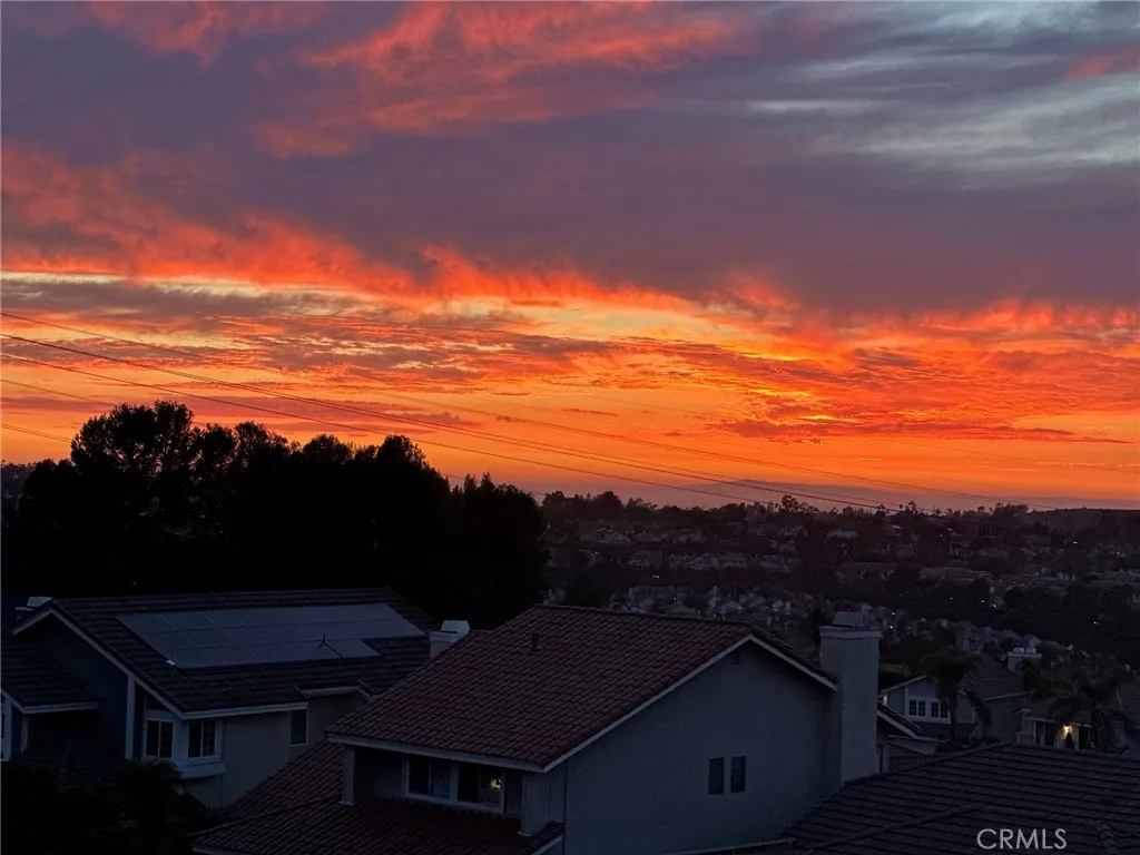 21795 Constancia, Mission Viejo, California 92692 home-pic-32