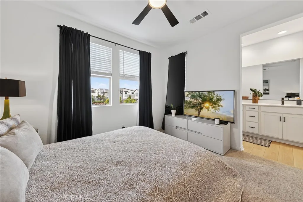 382 Moonflower, Rancho Mission Viejo, California 92694 home-pic-13