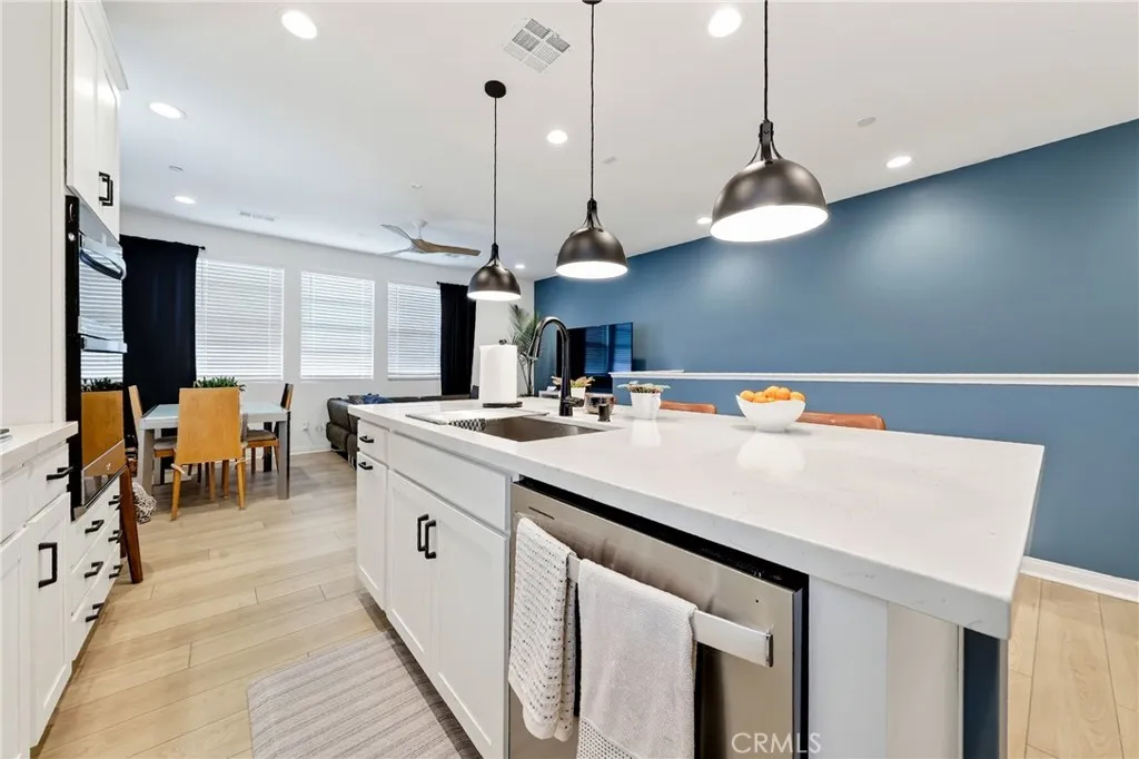 382 Moonflower, Rancho Mission Viejo, California 92694 home-pic-12