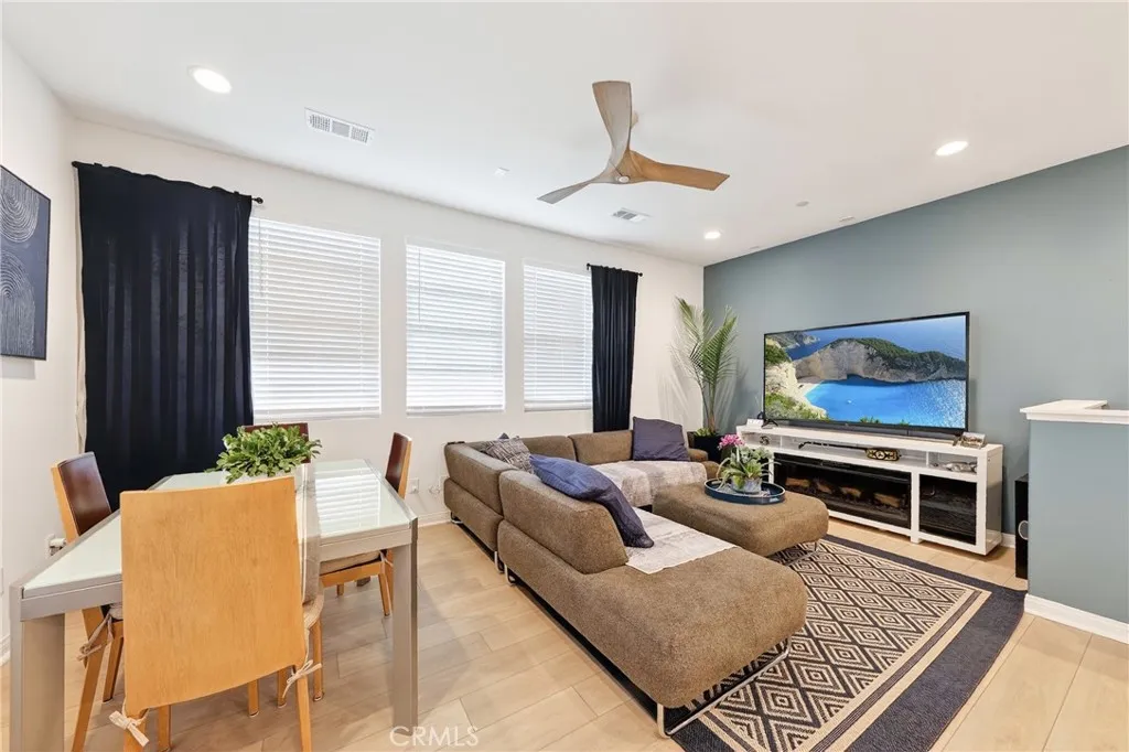 382 Moonflower, Rancho Mission Viejo, California 92694 home-pic-8