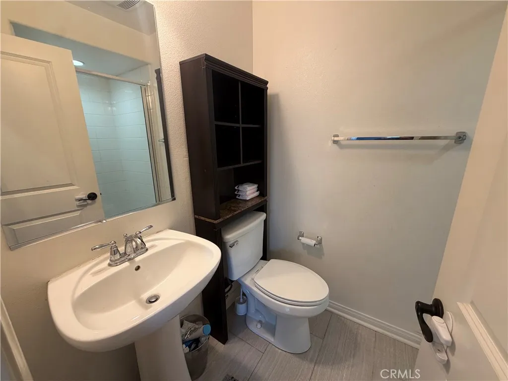 6550 Eucalyptus Avenue, Chino, California 91710 home-pic-11