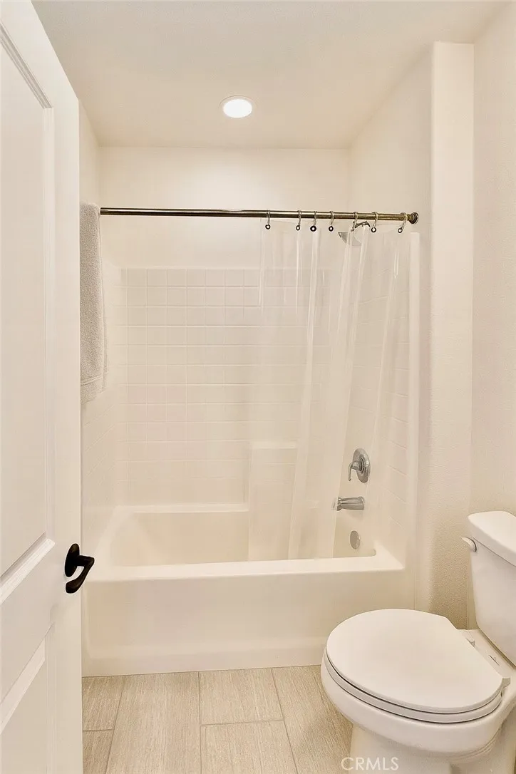 6550 Eucalyptus Avenue, Chino, California 91710 home-pic-27