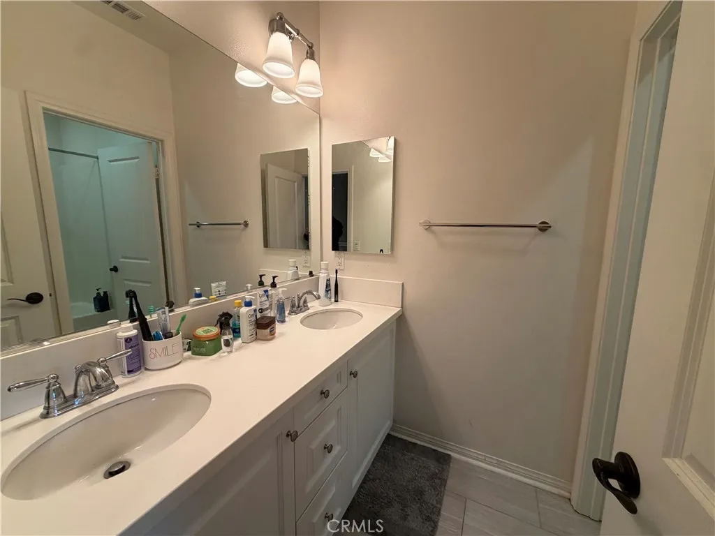 6550 Eucalyptus Avenue, Chino, California 91710 home-pic-15