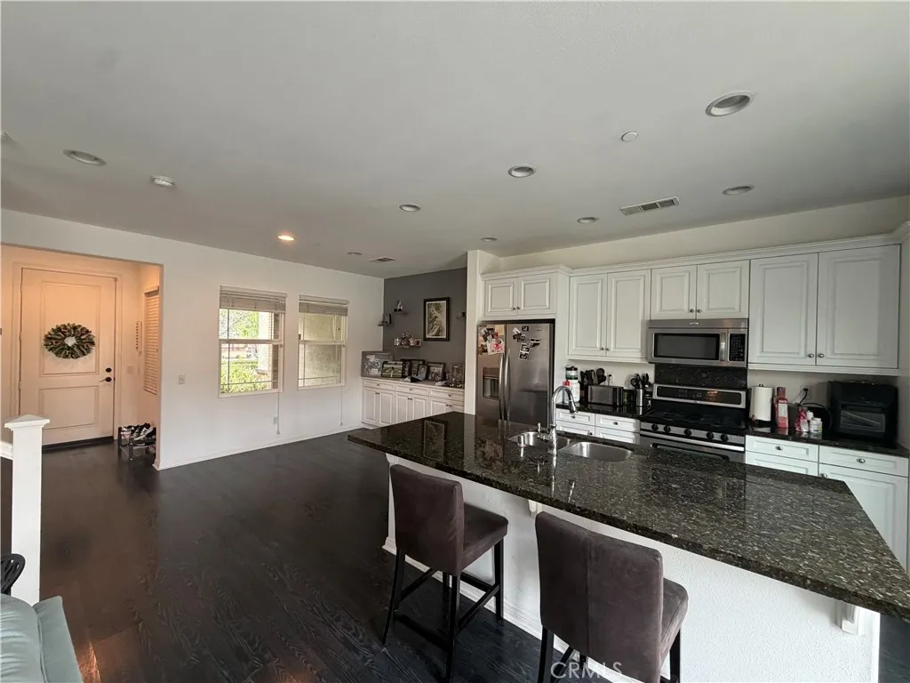 6550 Eucalyptus Avenue, Chino, California 91710 home-pic-5