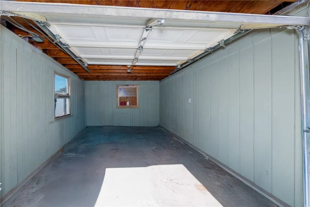 719 W Century, Los Angeles, California 90044 home-pic-34