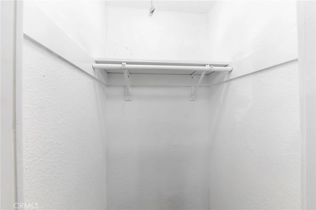 719 W Century, Los Angeles, California 90044 home-pic-24