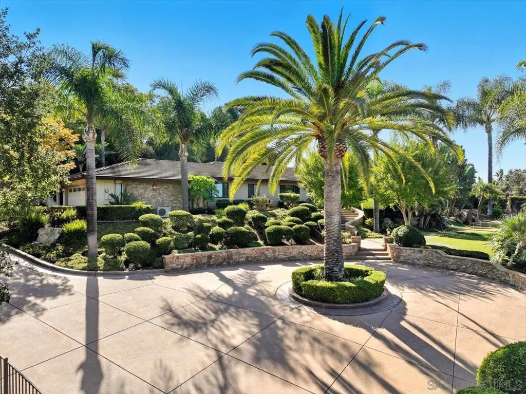 2927 Circle Drive, Escondido, California 92029 home-pic-4