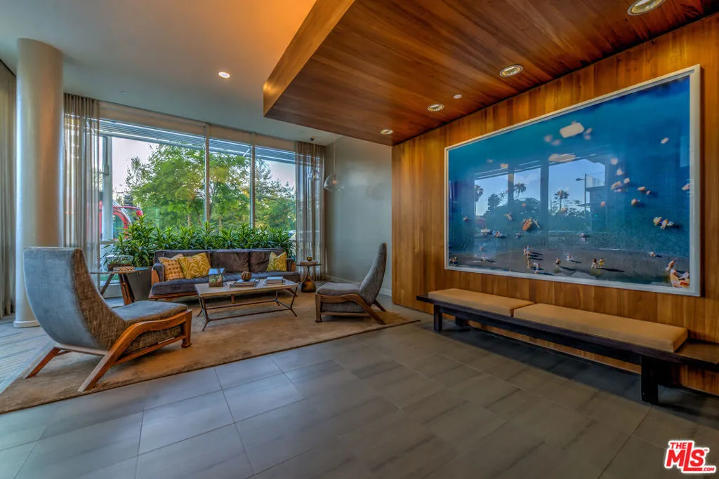 1705 Ocean Avenue 206, Santa Monica, California 90401 home-pic-21