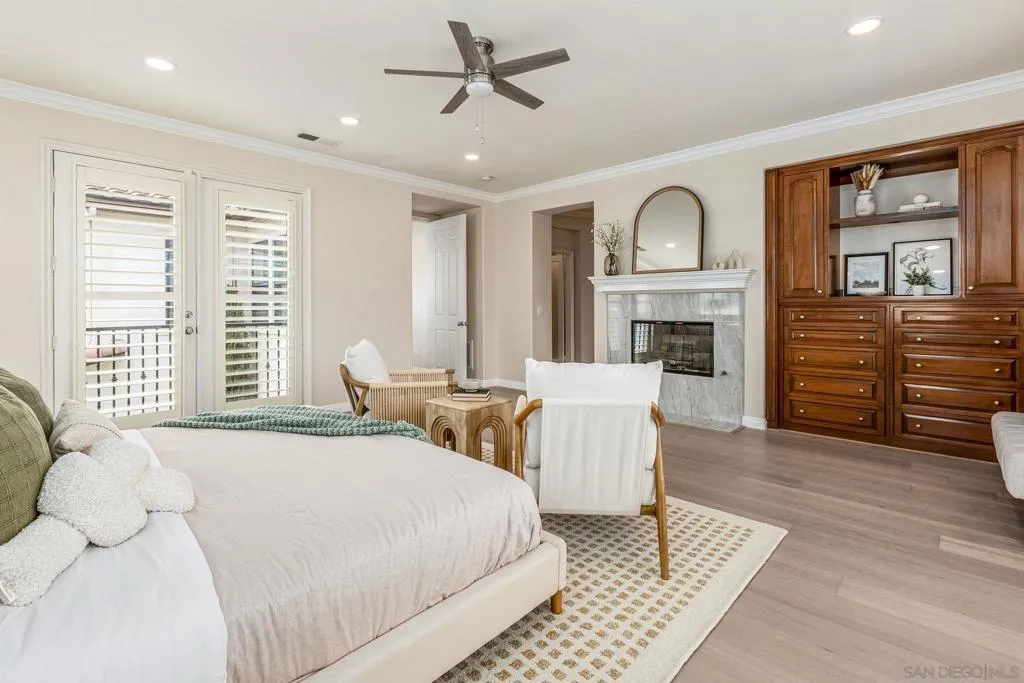 5582 Valerio Trl, San Diego, California 92130 home-pic-25