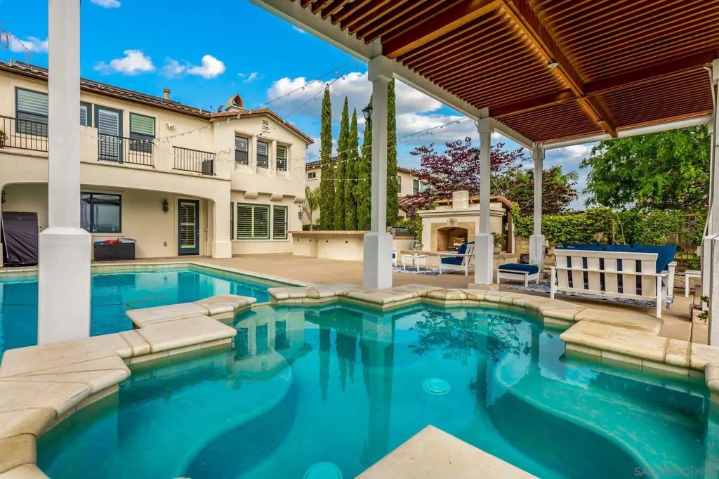 5582 Valerio Trl, San Diego, California 92130 home-pic-42