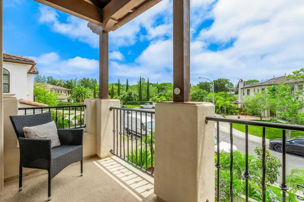 5582 Valerio Trl, San Diego, California 92130 home-pic-30