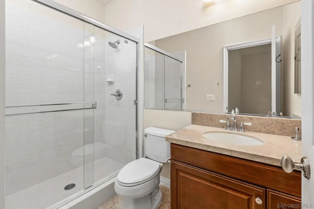 5582 Valerio Trl, San Diego, California 92130 home-pic-23