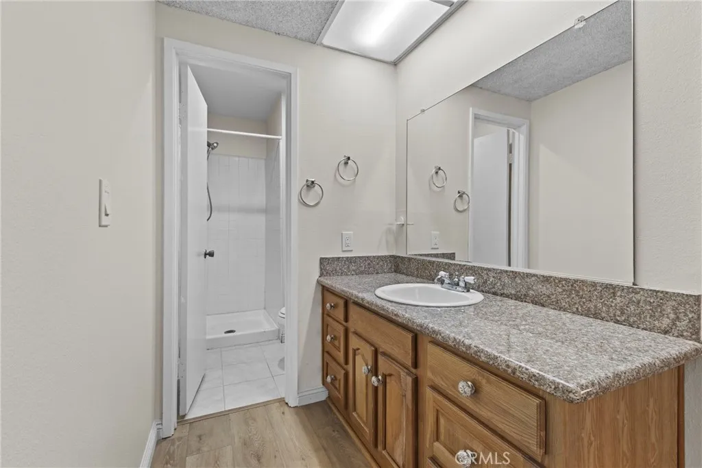 1457 Fredericks Lane, Upland, California 91786 home-pic-15