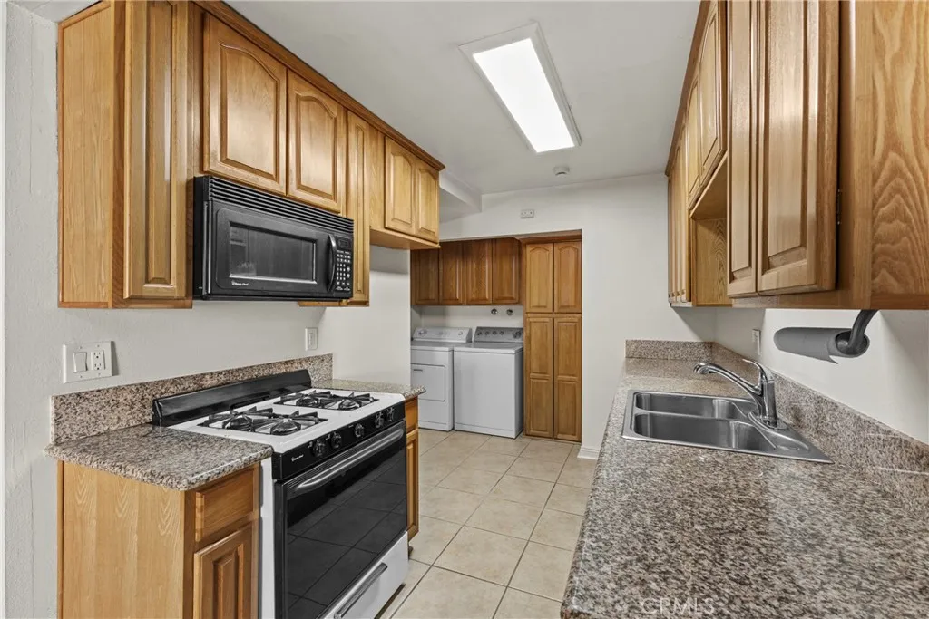 1457 Fredericks Lane, Upland, California 91786 home-pic-10