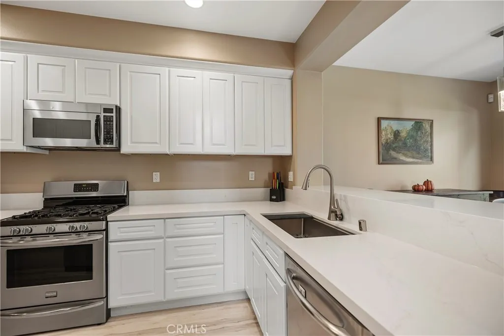 38 Red Bud, Aliso Viejo, California 92656 home-pic-7