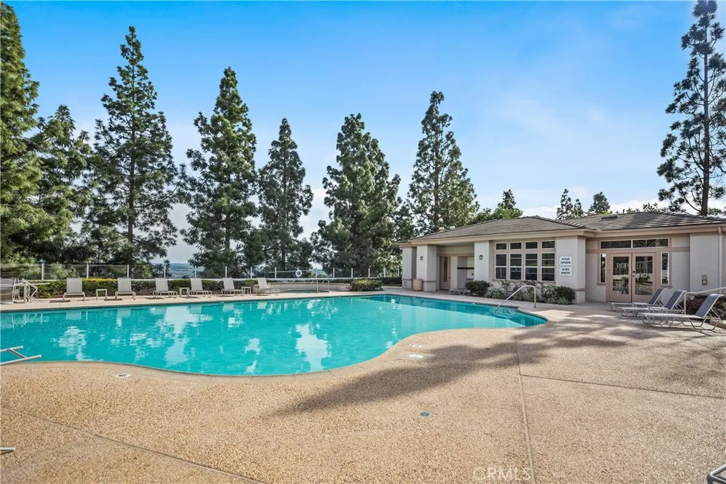 38 Red Bud, Aliso Viejo, California 92656 home-pic-26