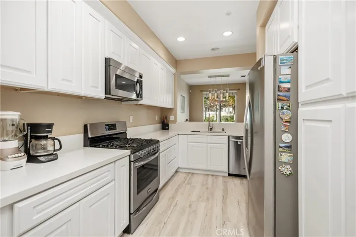 Plenty of room for storage and to make gourmet meals.