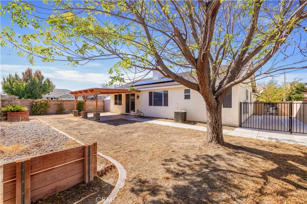 44328 47th Street W, Lancaster, California 93536 home-pic-19