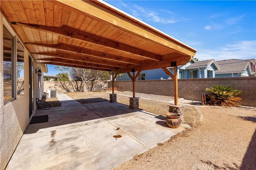 44328 47th Street W, Lancaster, California 93536 home-pic-21
