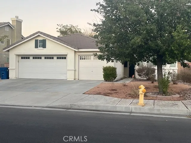 44328 47th Street W, Lancaster, California 93536 home-pic-1