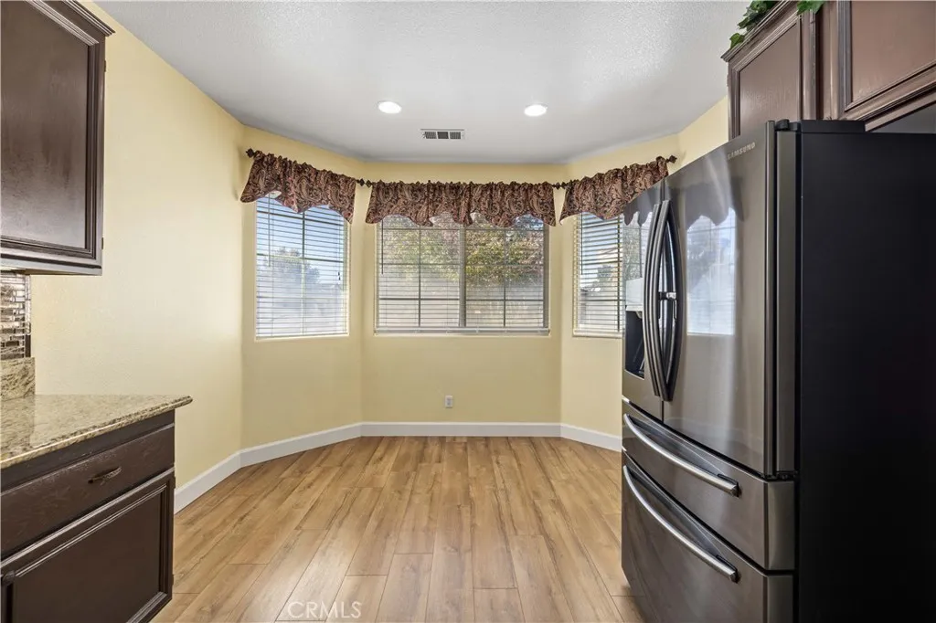44328 47th Street W, Lancaster, California 93536 home-pic-6