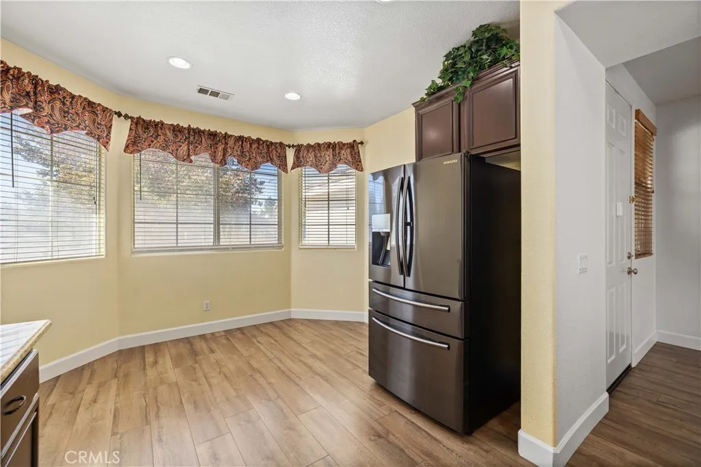 44328 47th Street W, Lancaster, California 93536 home-pic-5