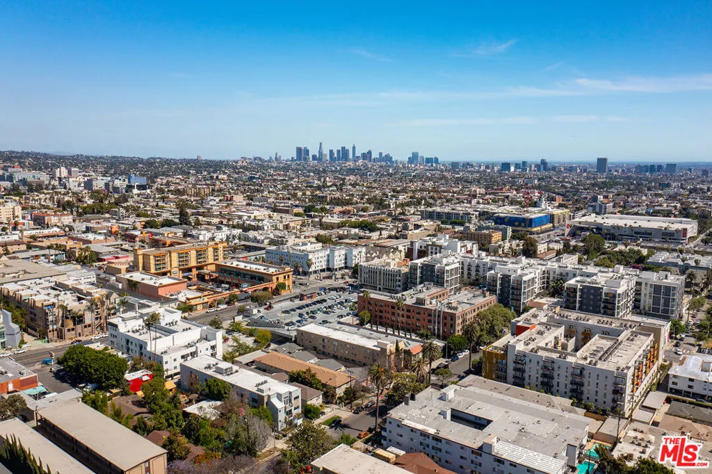 15-20 Minutes to DTLA