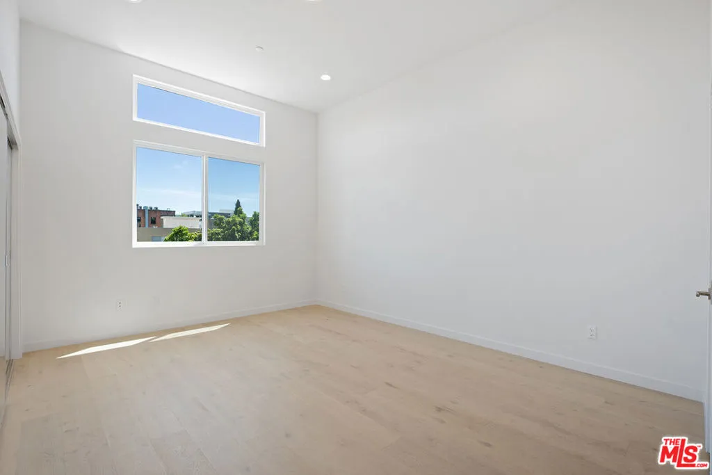 1746 Garfield Place 302, Los Angeles, California 90028 home-pic-9