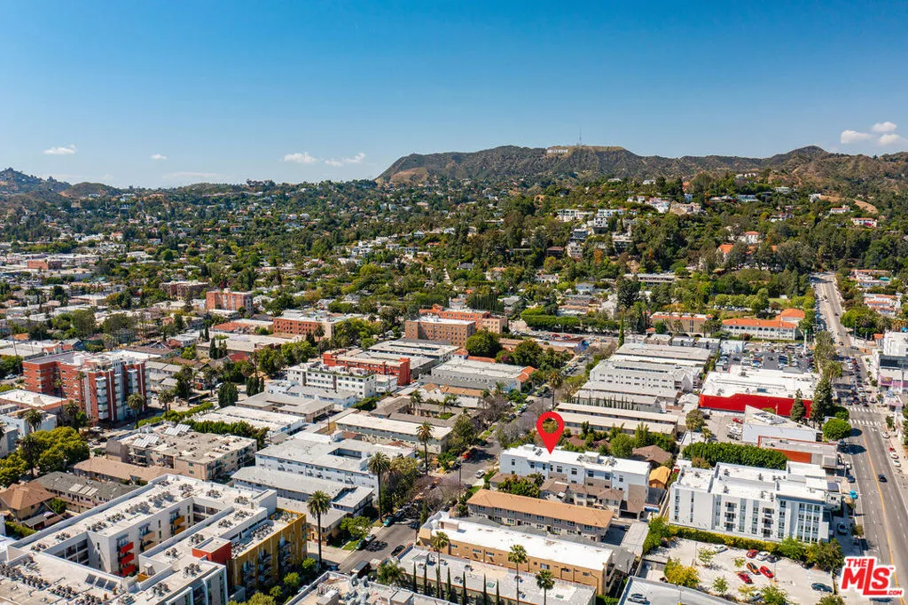 Walking distance to Hollywood