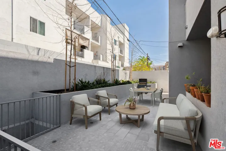 Virtually Staged Future back p